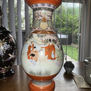 Large Japanese hand painted  Satsuma vase