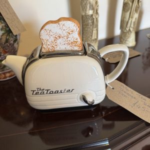 Retro Tea Toaster 1950 style tea pot