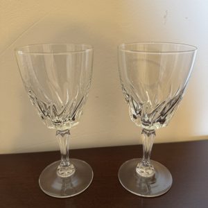 Pair of Cristal D’Arques crystal wine glasses
