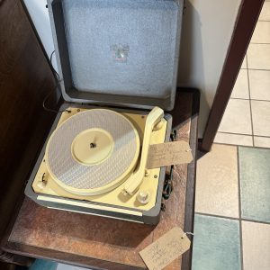 1950’s HMV 200-7 R portable record player
