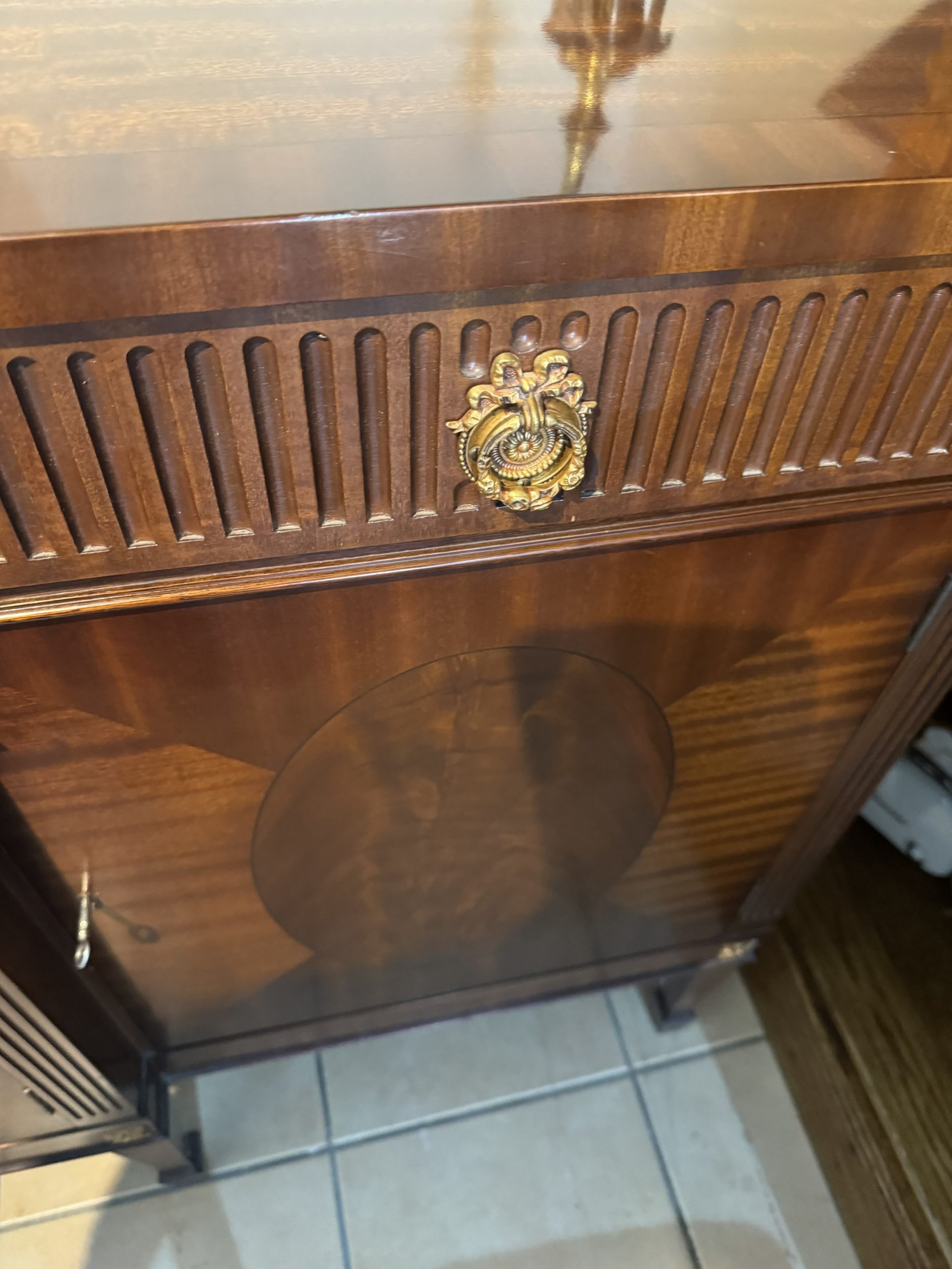 Vintage flame mahogany regency revival break front sideboard made by Epstein of London - Image 8