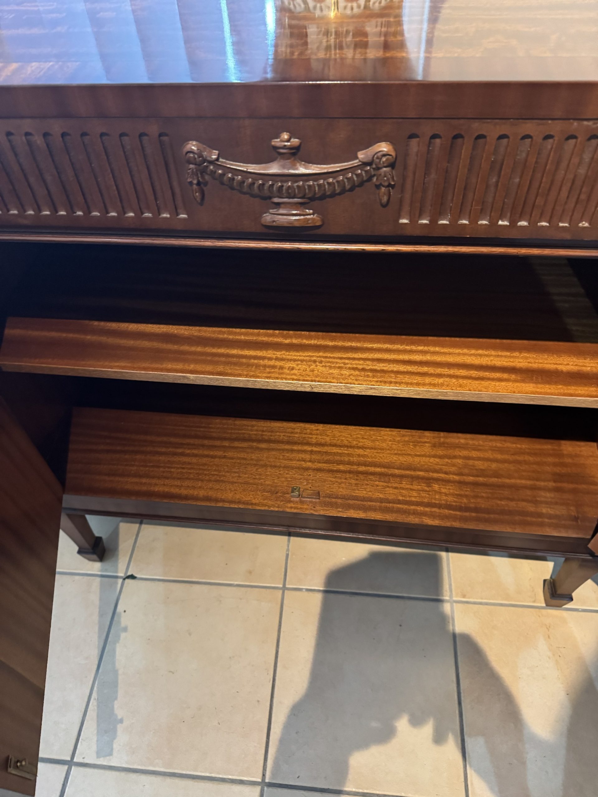 Vintage flame mahogany regency revival break front sideboard made by Epstein of London - Image 7